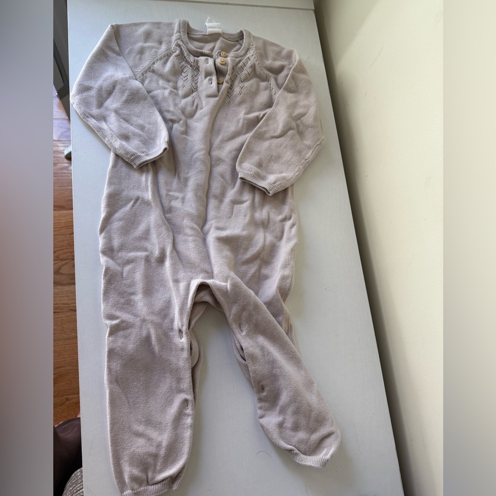 H&M sweater onesie cream color 18 months